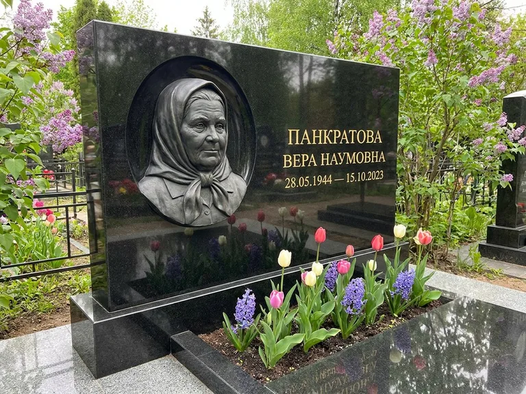 Памятник с барельефом — выполненная работа 26 в Ставрополе