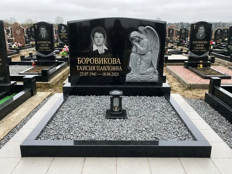 Памятник с барельефом — выполненная работа 38 в Ставрополе