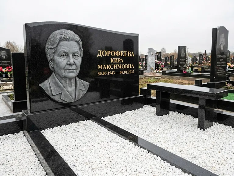 Памятник с барельефом — выполненная работа 41 в Ставрополе