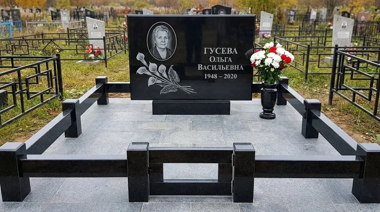 Памятник с гравировкой калл — выполненная работа «Гусева» в Ставрополе