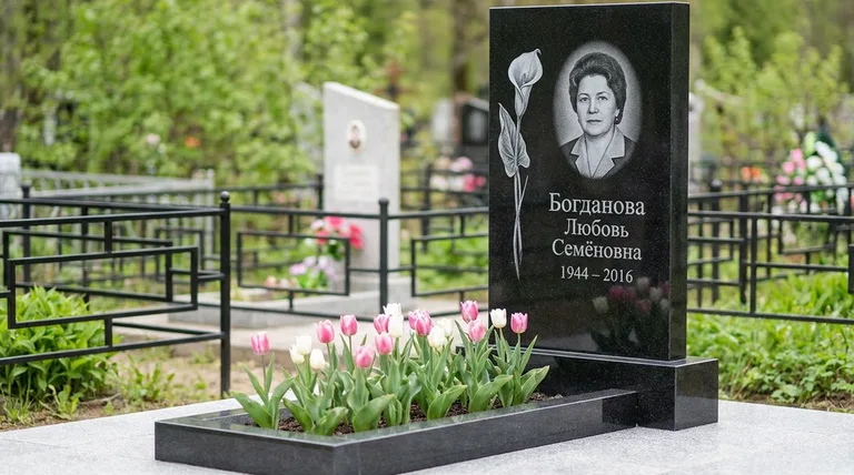 Памятник с гравировкой калл — выполненная работа «Богданова» в Ставрополе