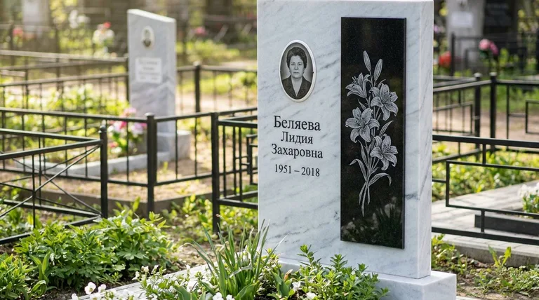 Памятник с гравировкой лилий — выполненная работа «Беляева» в Ставрополе