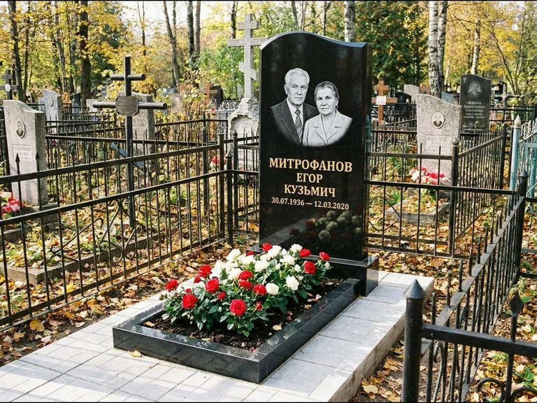 Гравировка портрета на чёрном граните — выполненная работа 17 в Ставрополе