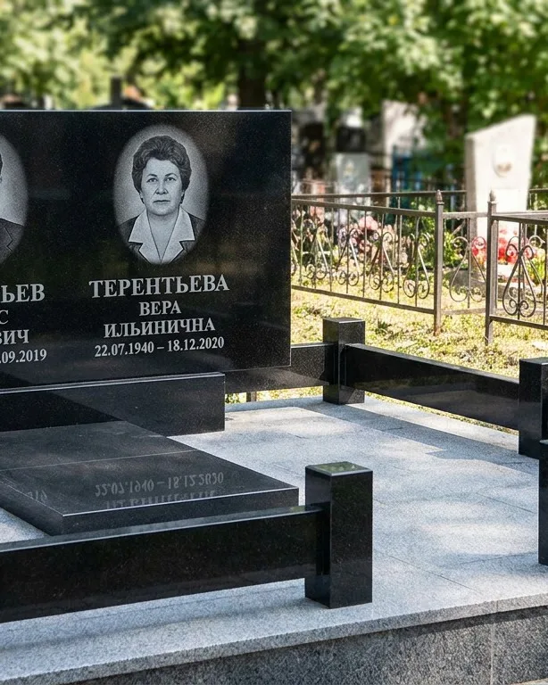 Премиум памятник под ключ с золочёной гравировкой в Ставрополе