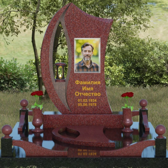 Гранитный памятник с каплевидным отверстием, гранит Лезниковский, вид 2, в Якутске