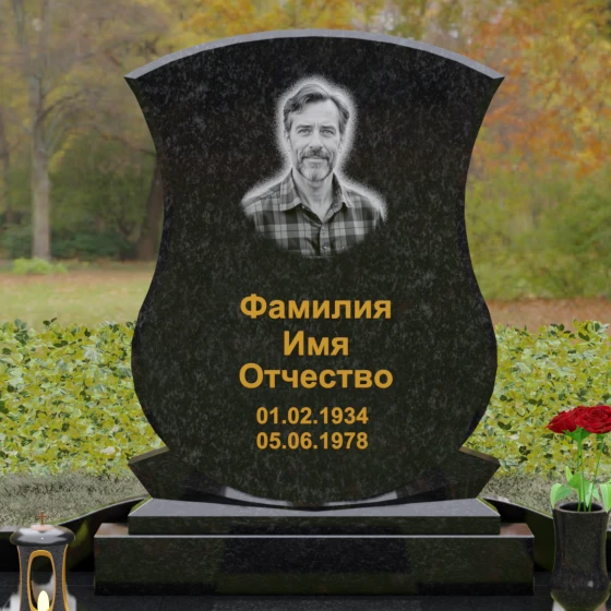 Гранитное надгробие с фигурными столбиками и мощением, гранит Габбро-диабаз, в Якутске