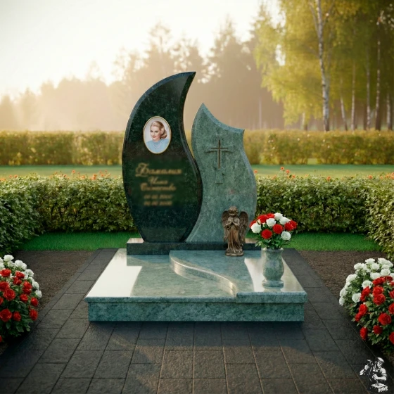 Комбинированный памятник с крестом и ангелом, гранит Балтик грин, в Якутске