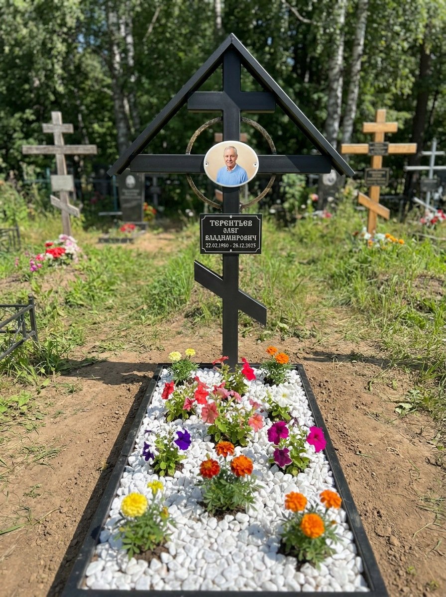 Портрет на памятнике в Ставрополе — Крупный овал на кресте, портрет по грудь