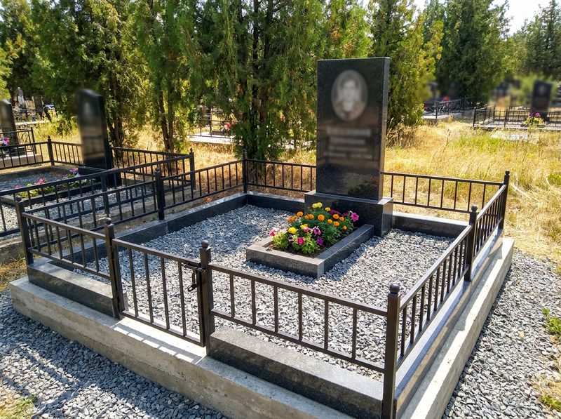 Благоустройство могилы в Ставрополе — пример 4